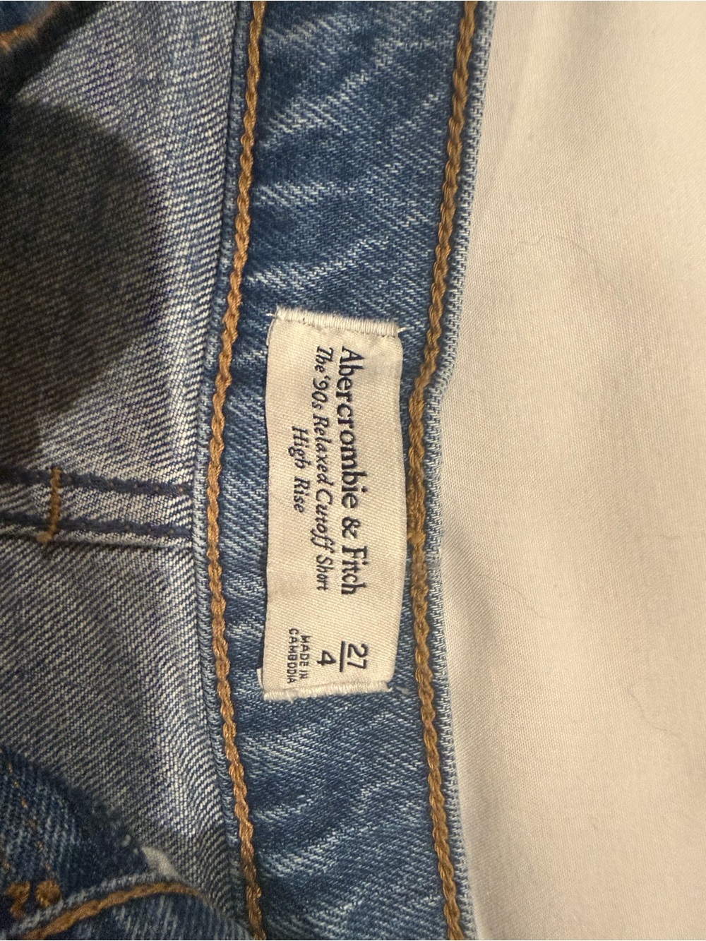 Abercrombie & Fitch Light Blue Denim Cutoff Shorts - NWOT - Sz 4 (27) - Picture 7 of 8
